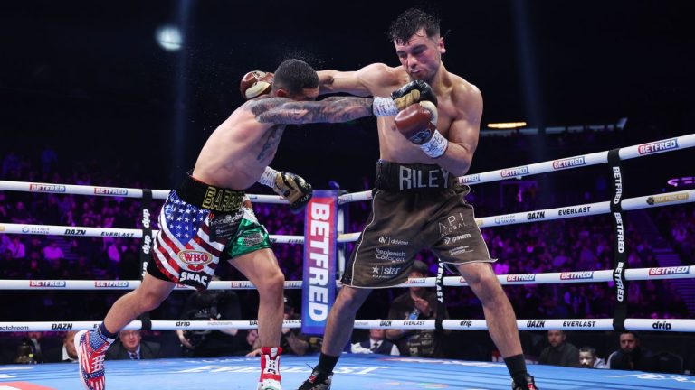 Arnold Barboza Jr. beats Jack Catterall in tense split decision