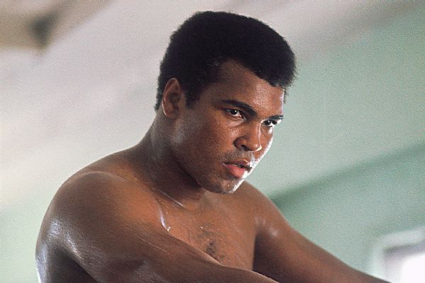 Vietnam draft card of Muhammad Ali to be auctioned
