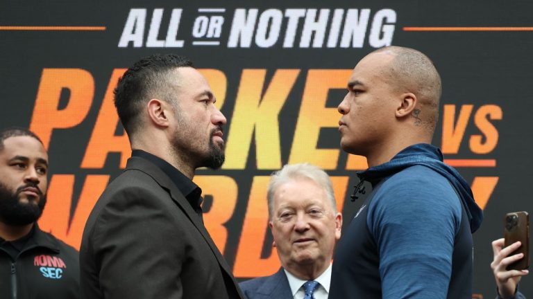 Паркер тяжелее Уордли на 20 фунтов для боя в супертяжелом весе.