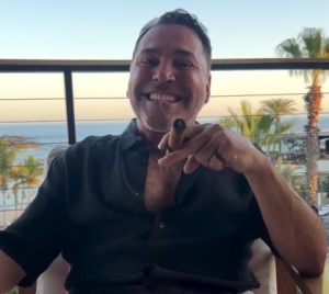 Контракт Де Ла Хойи и DAZN не продлён — инсайдер