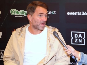 «Усик сбрасывает все пояса и…» Хирн о Zuffa Boxing