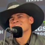 Наваррете досрочно победил Нунеса в кровавой рубке: карты судей.